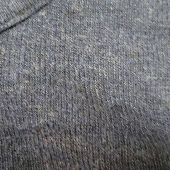 BANANA REPUBLIC MENS MICRO KNIT LONG SLEEVE TOP SIZE MEDIUM - Picture 3 of 5